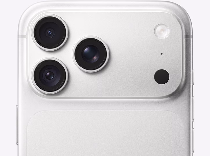 iPhone 18 Pro Max สีเงิน