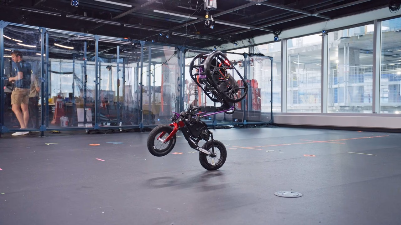 Ultra Mobility Vehicle จักรยานหุ่น RAI